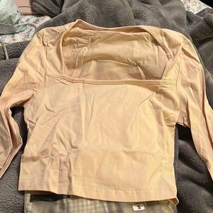 long sleeve crop top